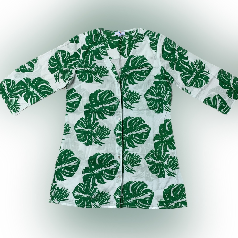 Sunny Oceans V-Neck Button Up Shirt, Cover Up (NWOT)